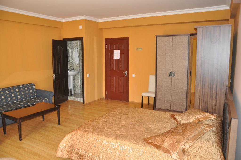 Prestige Hotel Batumi Pokoj fotografie